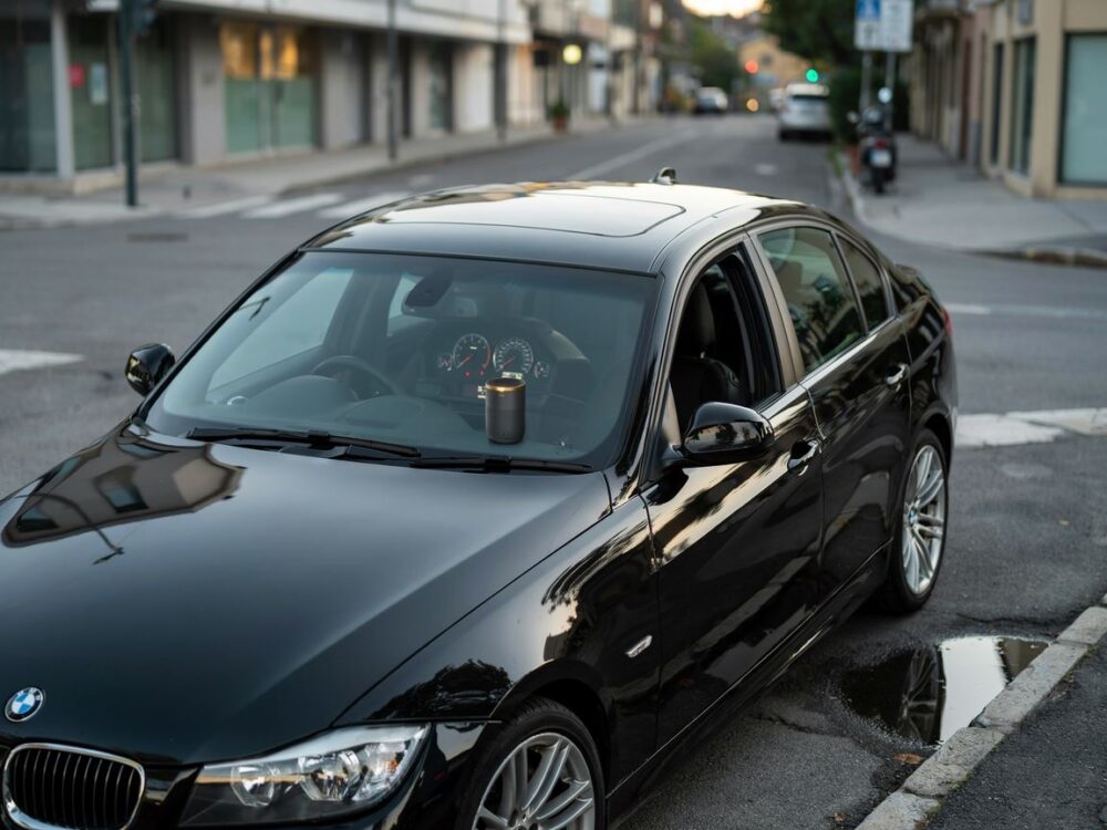 Jak wybrać i zainstalować zestaw głośnomówiący do BMW E90 – poradnik krok po kroku