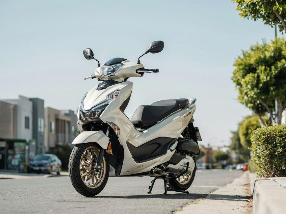 Honda PCX 125 jaki olej do silnika wybrać i jak go prawidłowo wymieniać