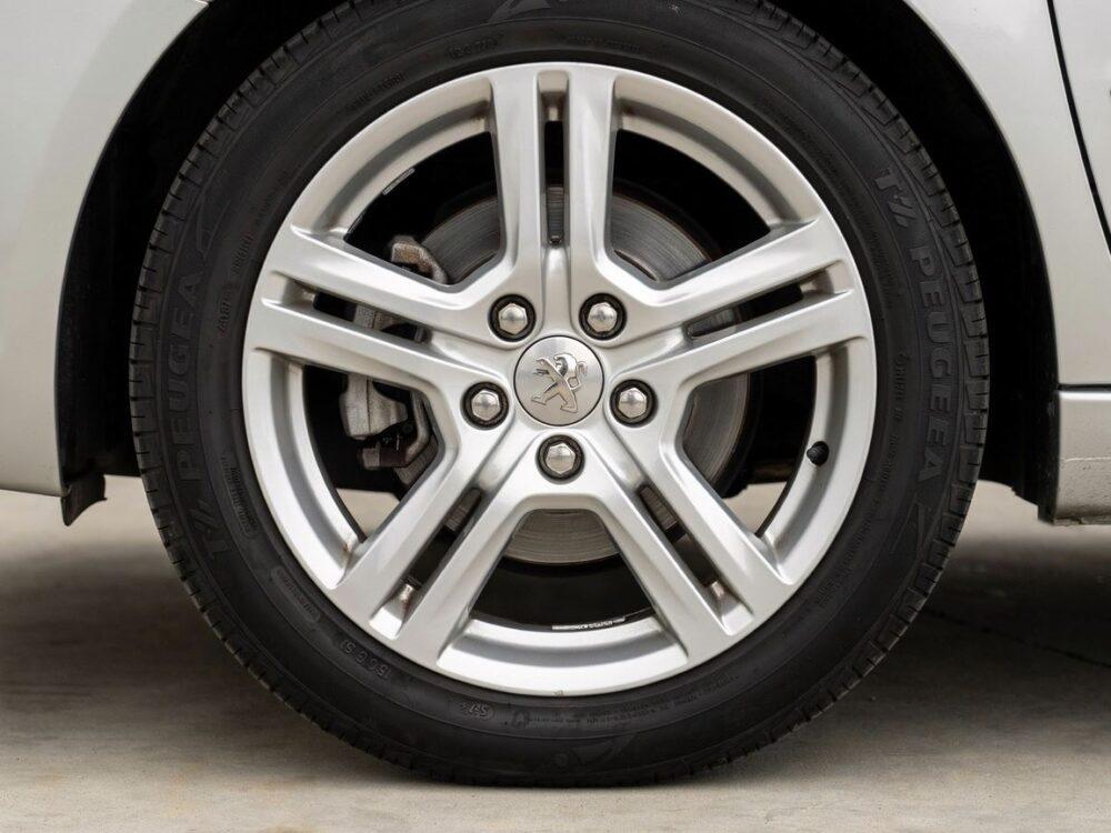 detal mocowania koła Peugeot 307 sw