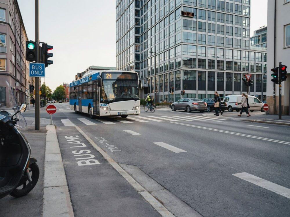 mandat za jazdę buspasem
