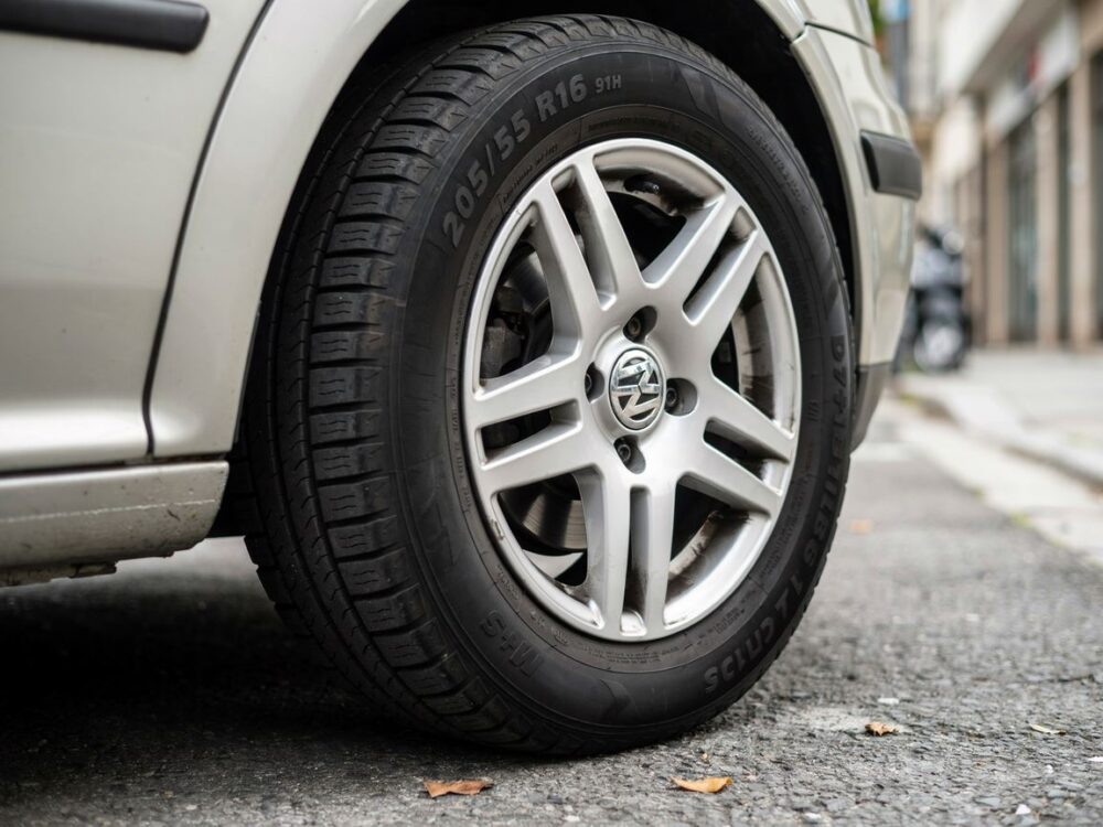 opona Volkswagen Golf 4