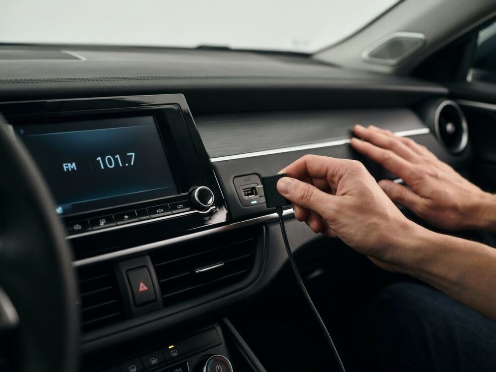 podłączanie adaptera bluetooth w aucie