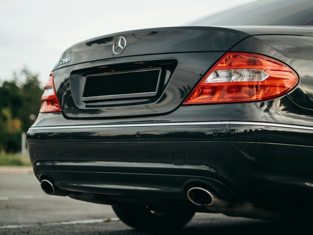 uszkodzony zderzak mercedes w211